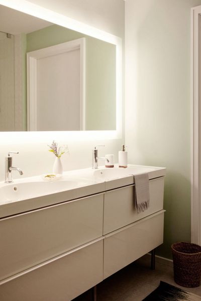 清新简约卫生间浴室镜装饰图 - 效果图