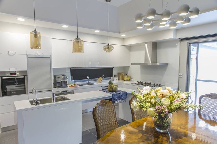 白色时尚现代厨房案例图 - 效果图