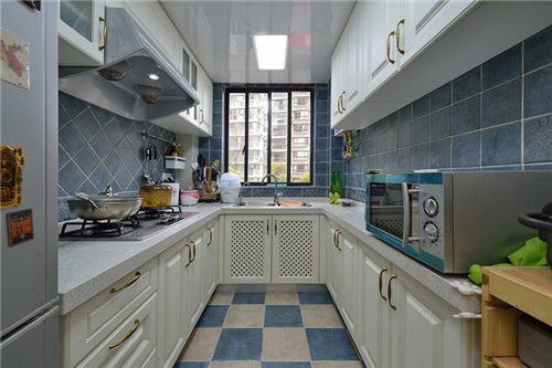 地中海风格橱柜图片 自己做橱柜好还是买整体橱柜好 - 选购指南