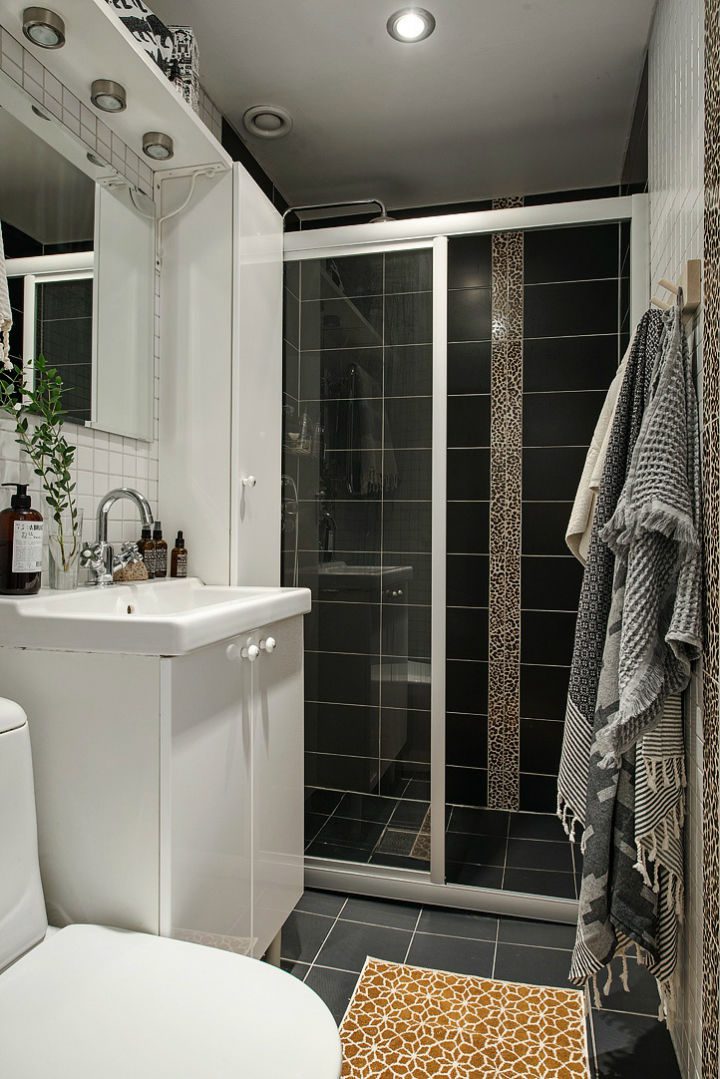 时尚北欧黑白卫生间搭配装修效果图