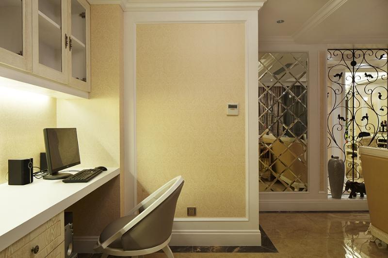 优雅温馨欧式小书房黄色背景墙装饰图 - 效果图