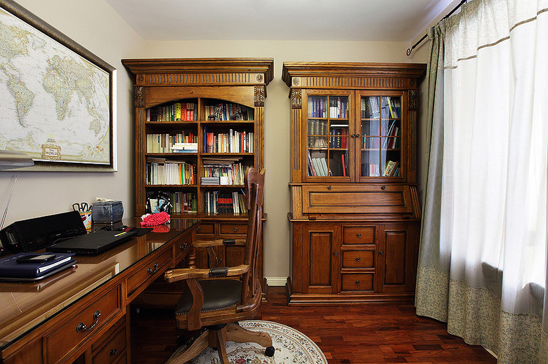 田园风格纯实木书房设计效果图