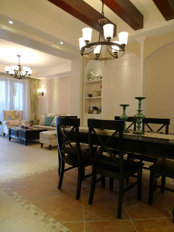 复古美式餐厅烛台装饰效果图