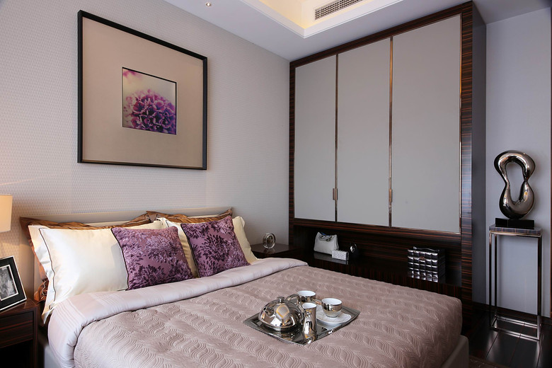 时尚现代卧室衣柜效果图