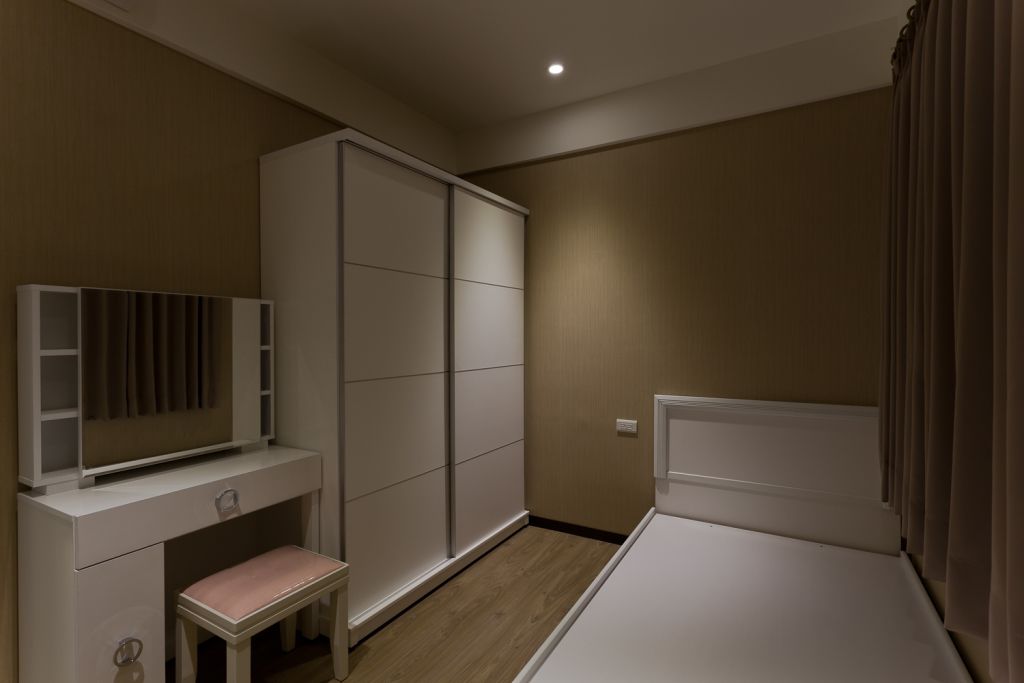 简约咖啡色一居卧室设计装修样板间 - 效果图