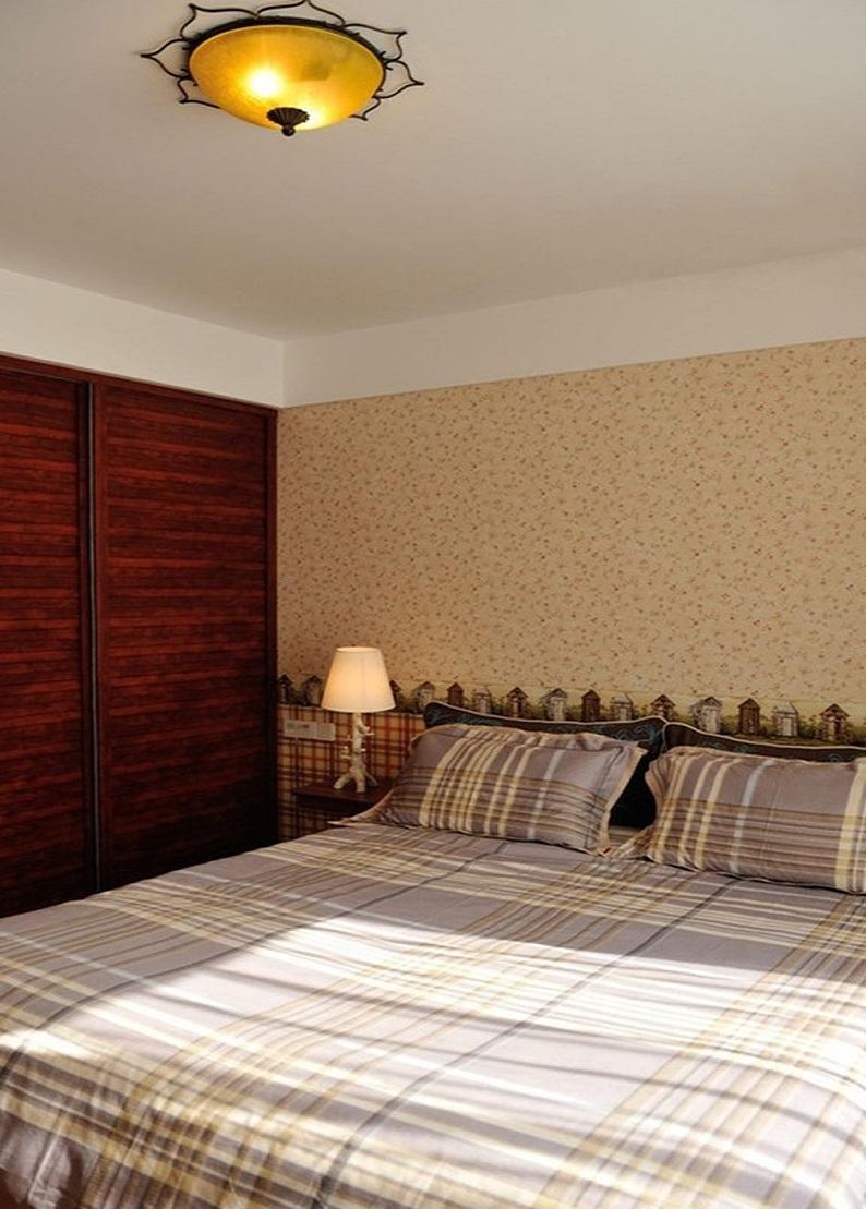 清雅幽静日式现代风格卧室碎花壁纸效果图