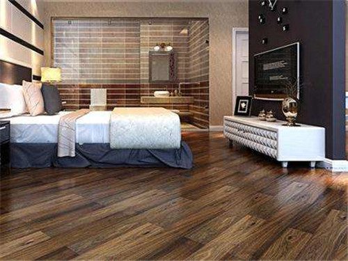 地板太滑怎么办 防滑处理的优点有哪些 - 选购指南