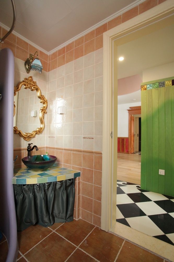 自然田园风格家居卫生间台盆装饰效果图片