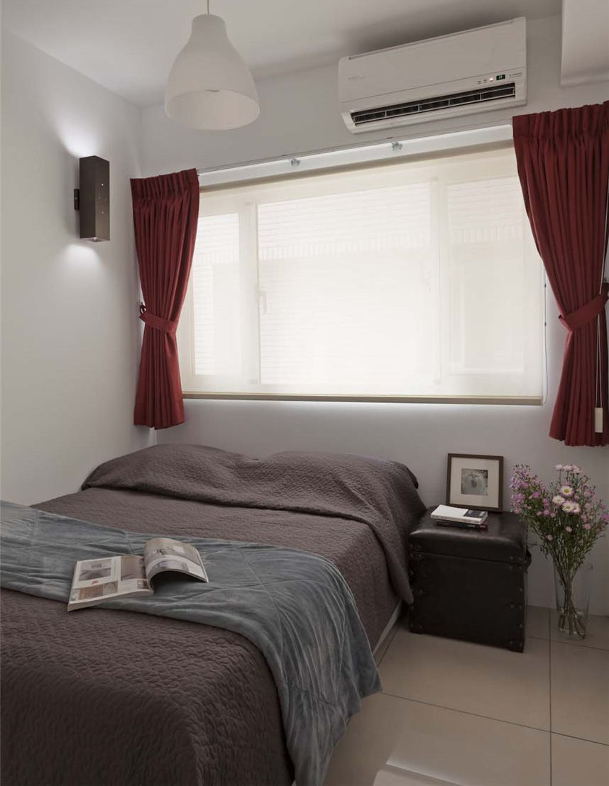 现代复古风卧室红色窗帘搭配效果图